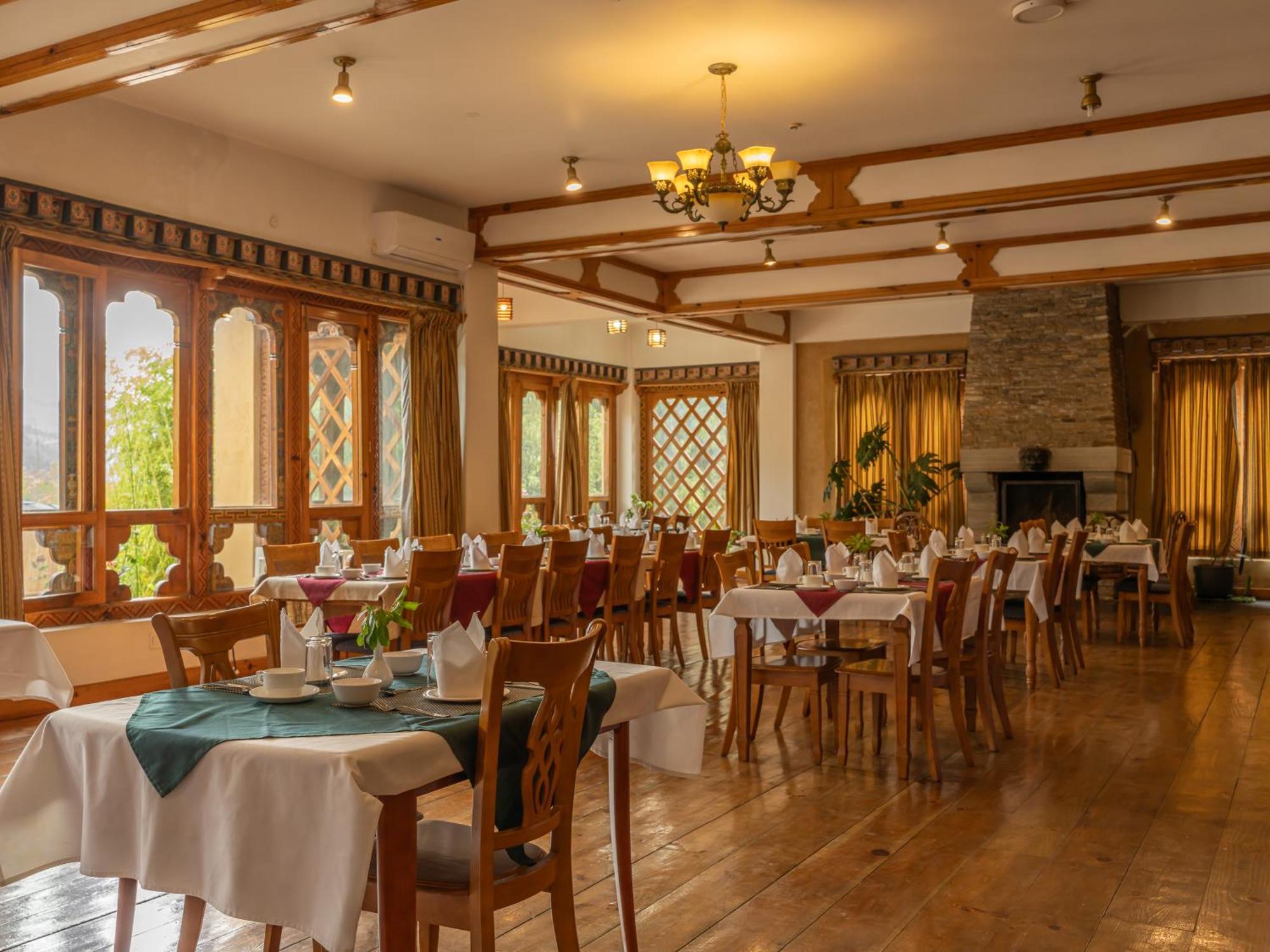 Tiger'S Nest Resort - Best Resort In Paro Exterior foto