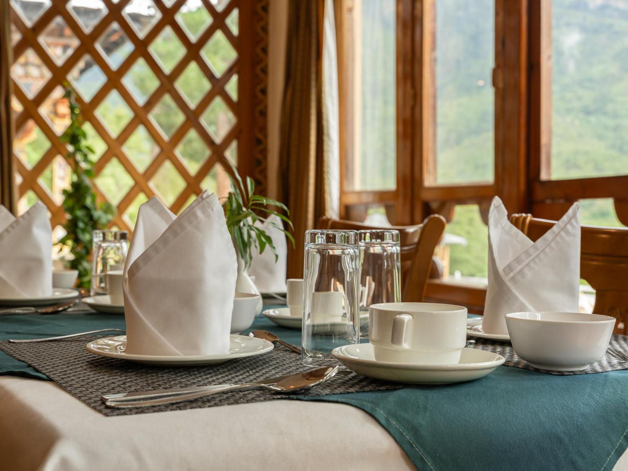 Tiger'S Nest Resort - Best Resort In Paro Exterior foto